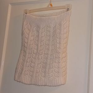Moda international cashmere size small tube top.
